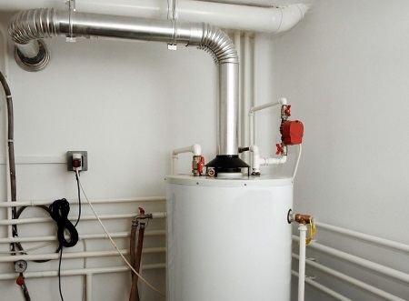 Газовый накопительный водонагреватель с открытой камерой сгорания