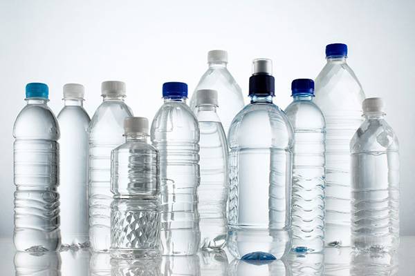 Бутылки с водой