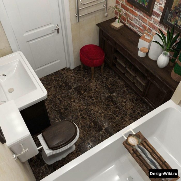 Плитка под мрамор на полу небольшой ванной