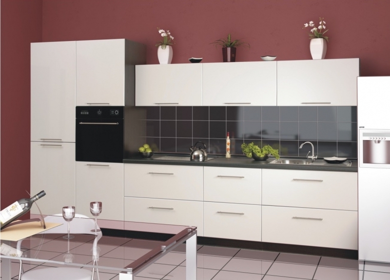 kuhnya-v-stile-minimalizm