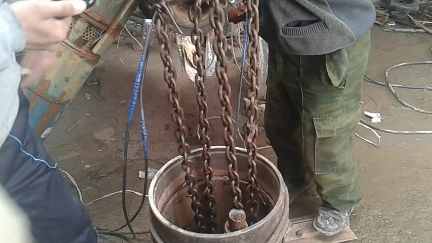 Погружной насос - извлечение из скважины
