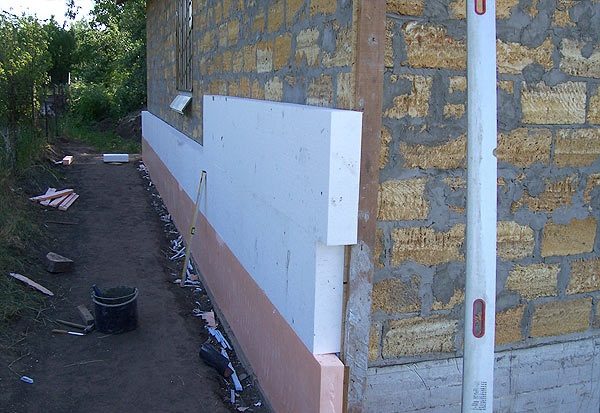 Утепление стен и других частей зданий – главная функция ПСБ-С.
