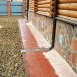 Технология наружного утепления фундамента деревянного дома